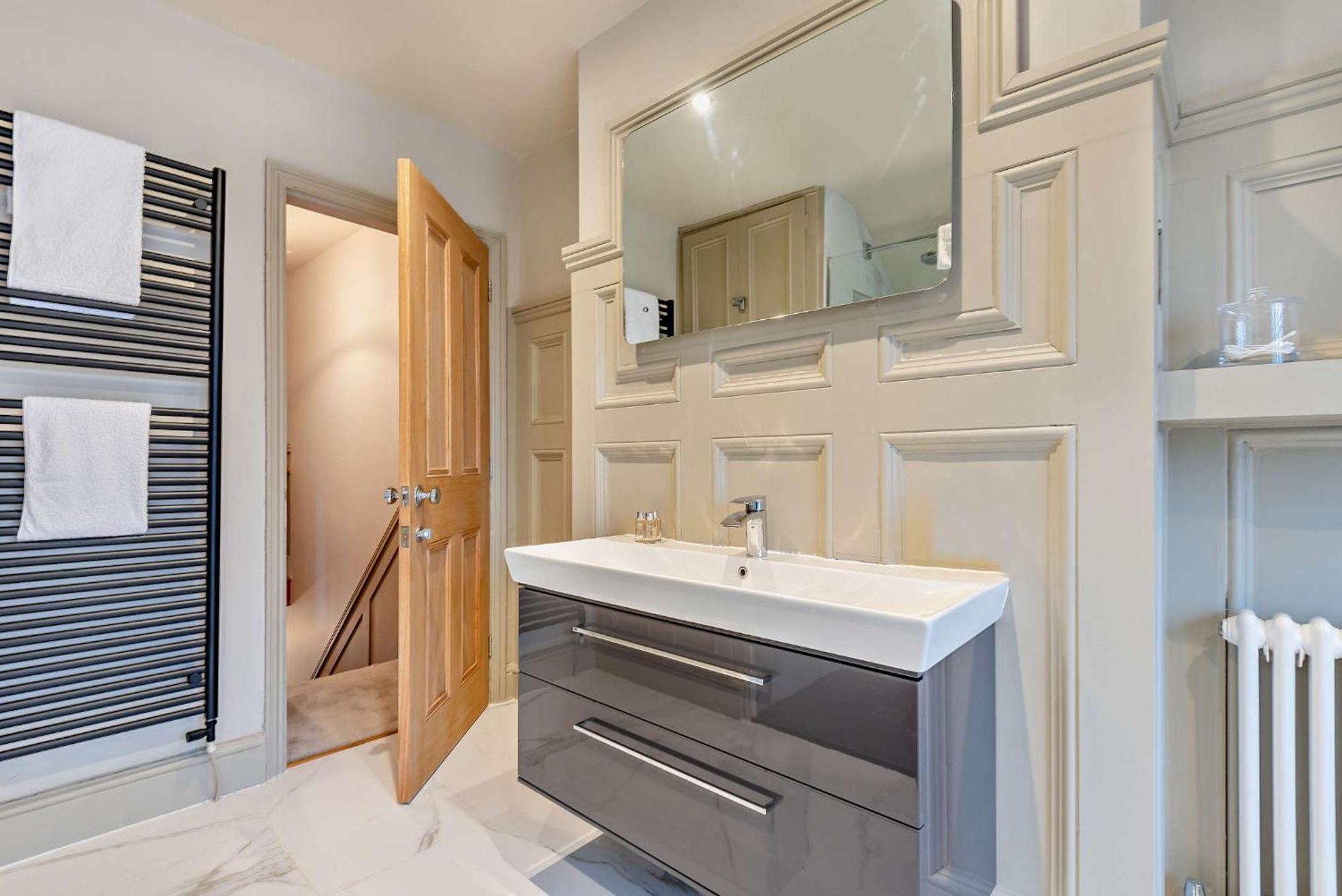 Shrewsbury Townhouse - Free Parking Villa Exteriör bild